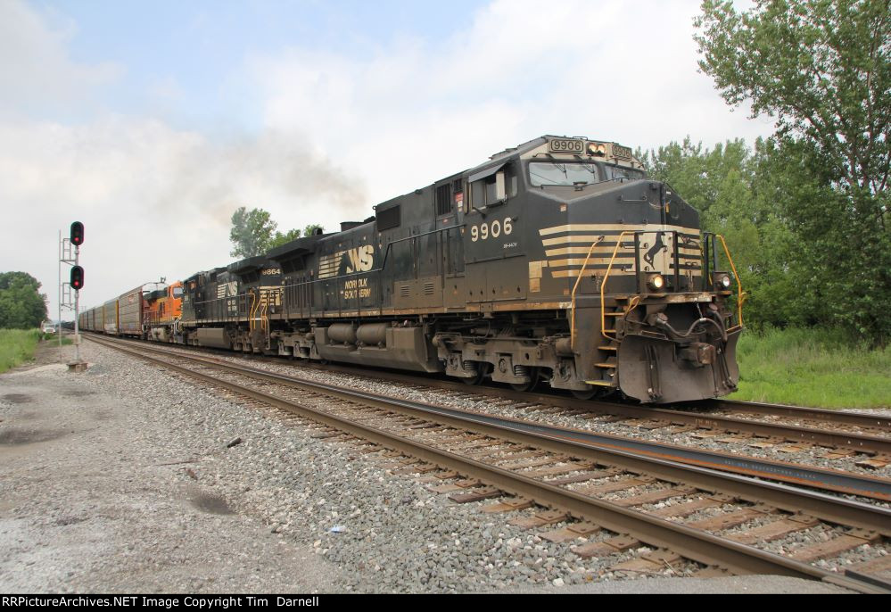 NS 9906 leads 30Q